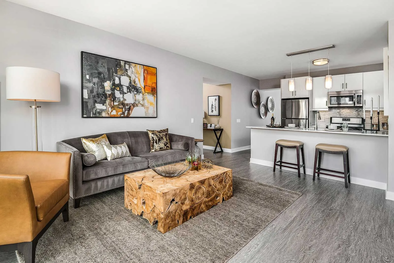 luxury kicthen and island at 1001 South State Apartments in the South Loop