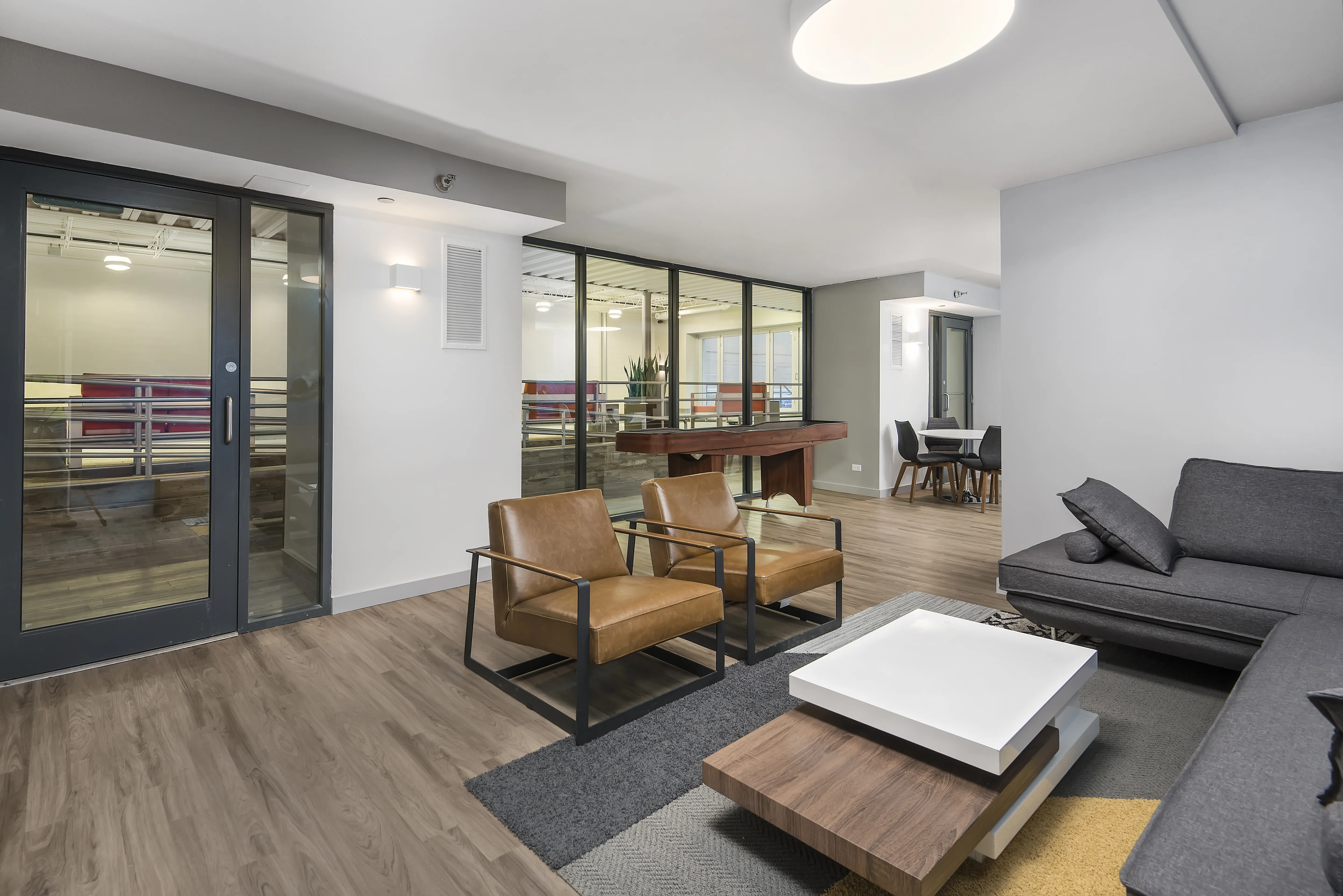 Clubroom at 420 E Ohio Apartments in Streeterville Chicago