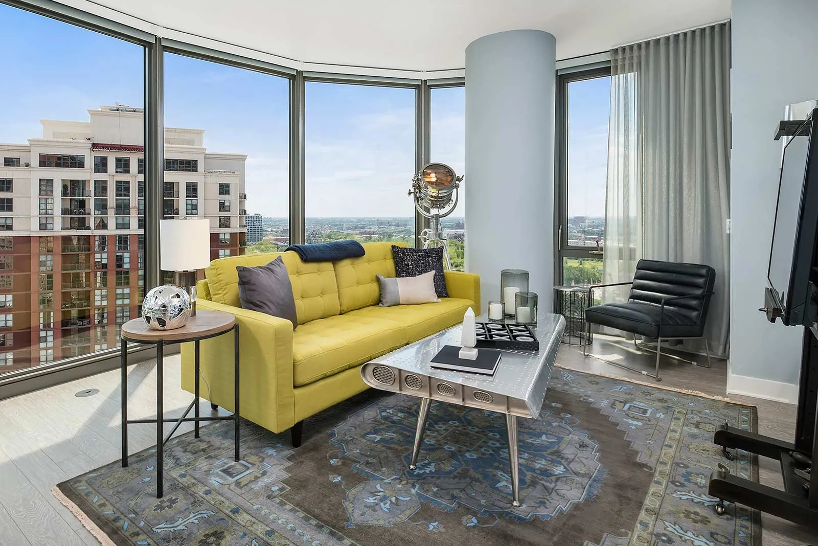 luxury kicthen and island at 1001 South State Apartments in the South Loop