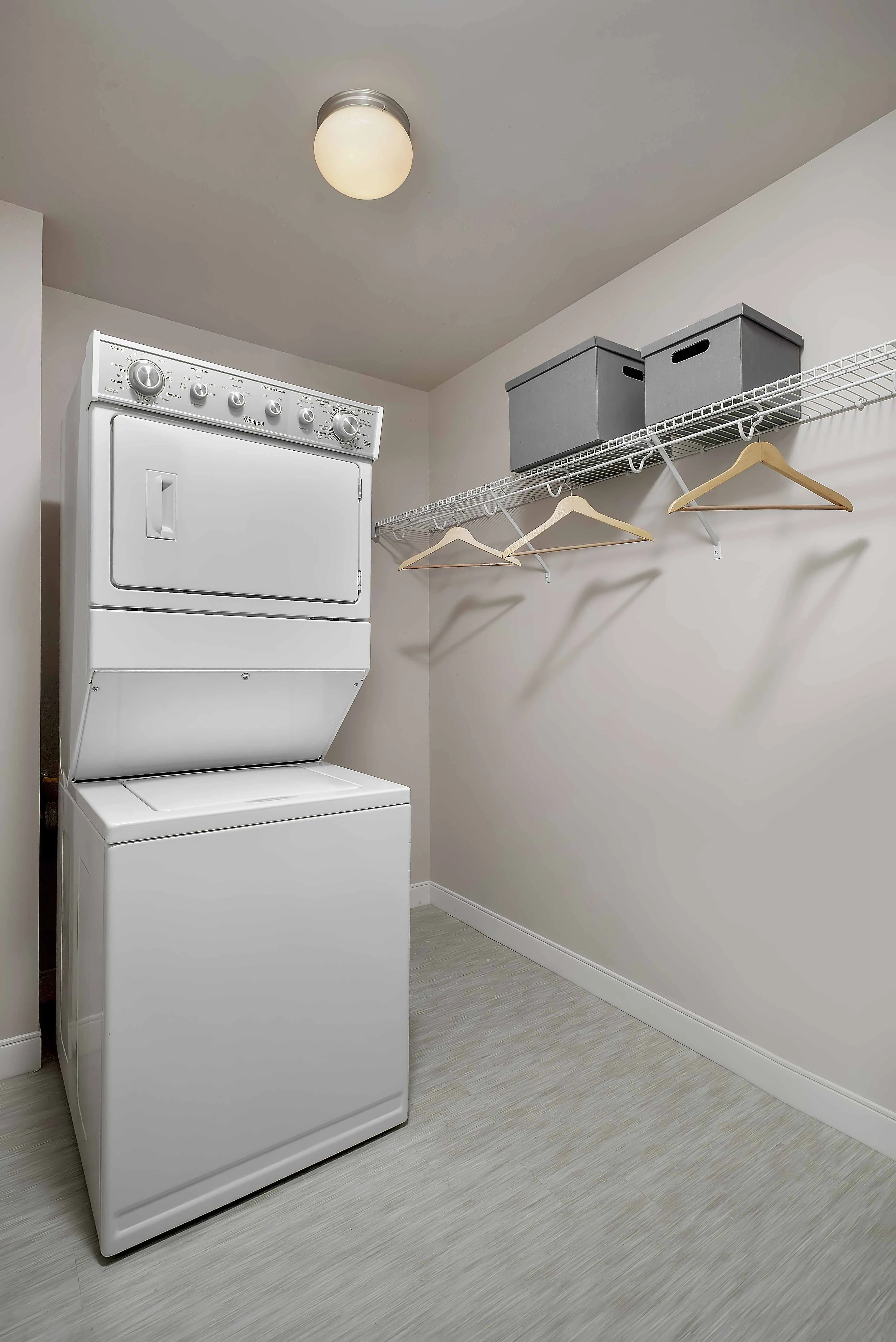 Vantage Oak Park Apartments