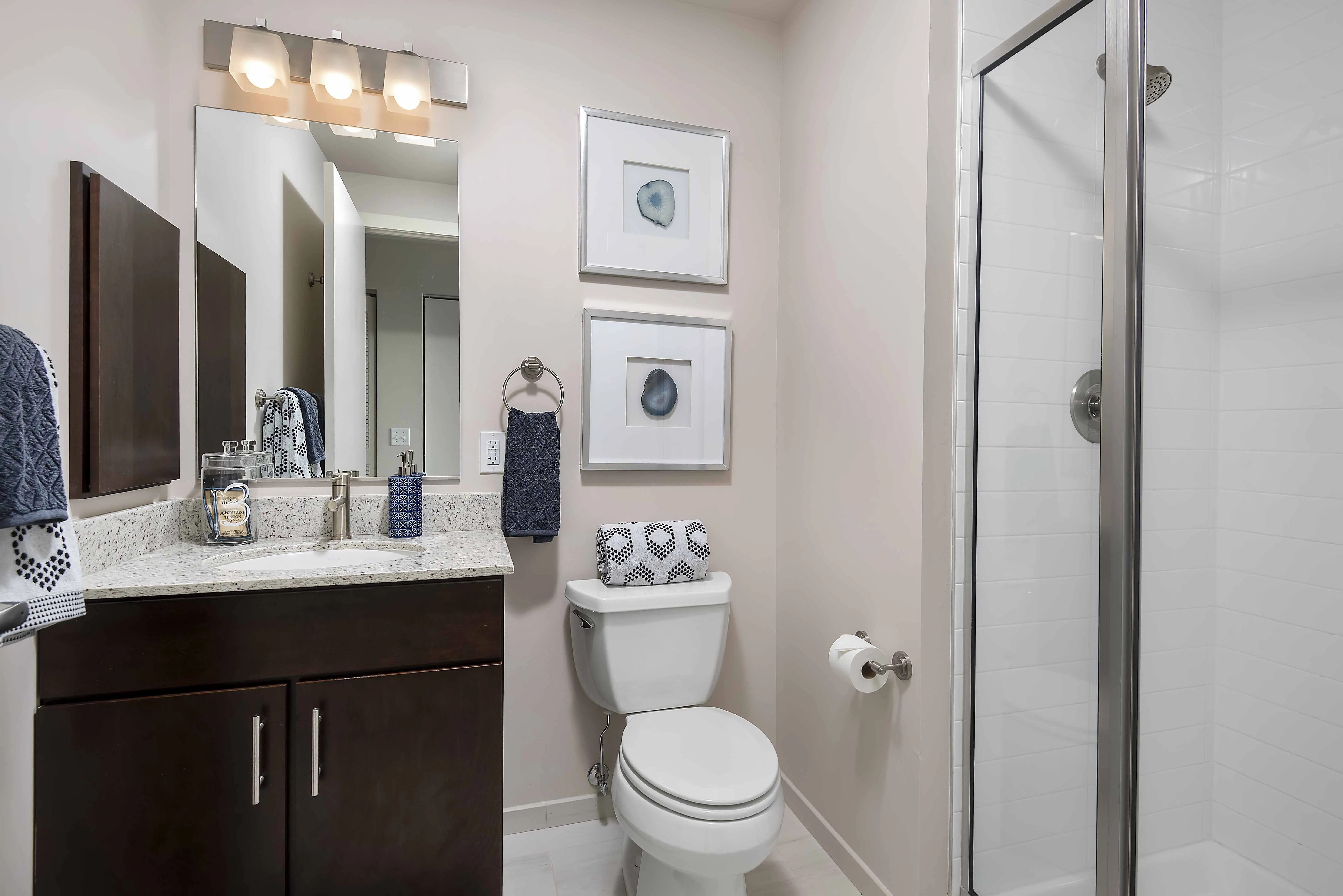 Vantage Oak Park Apartments