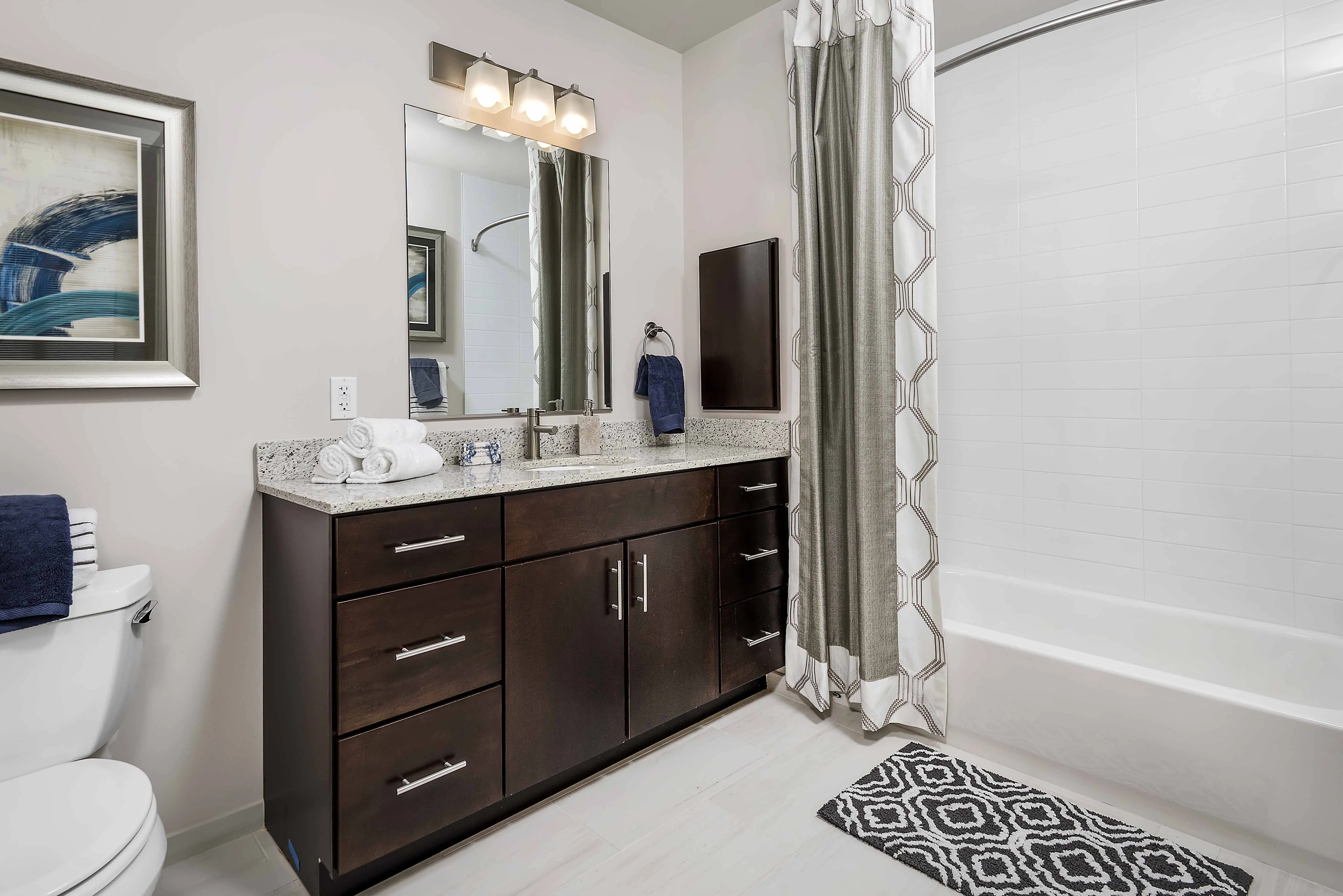 Vantage Oak Park Apartments