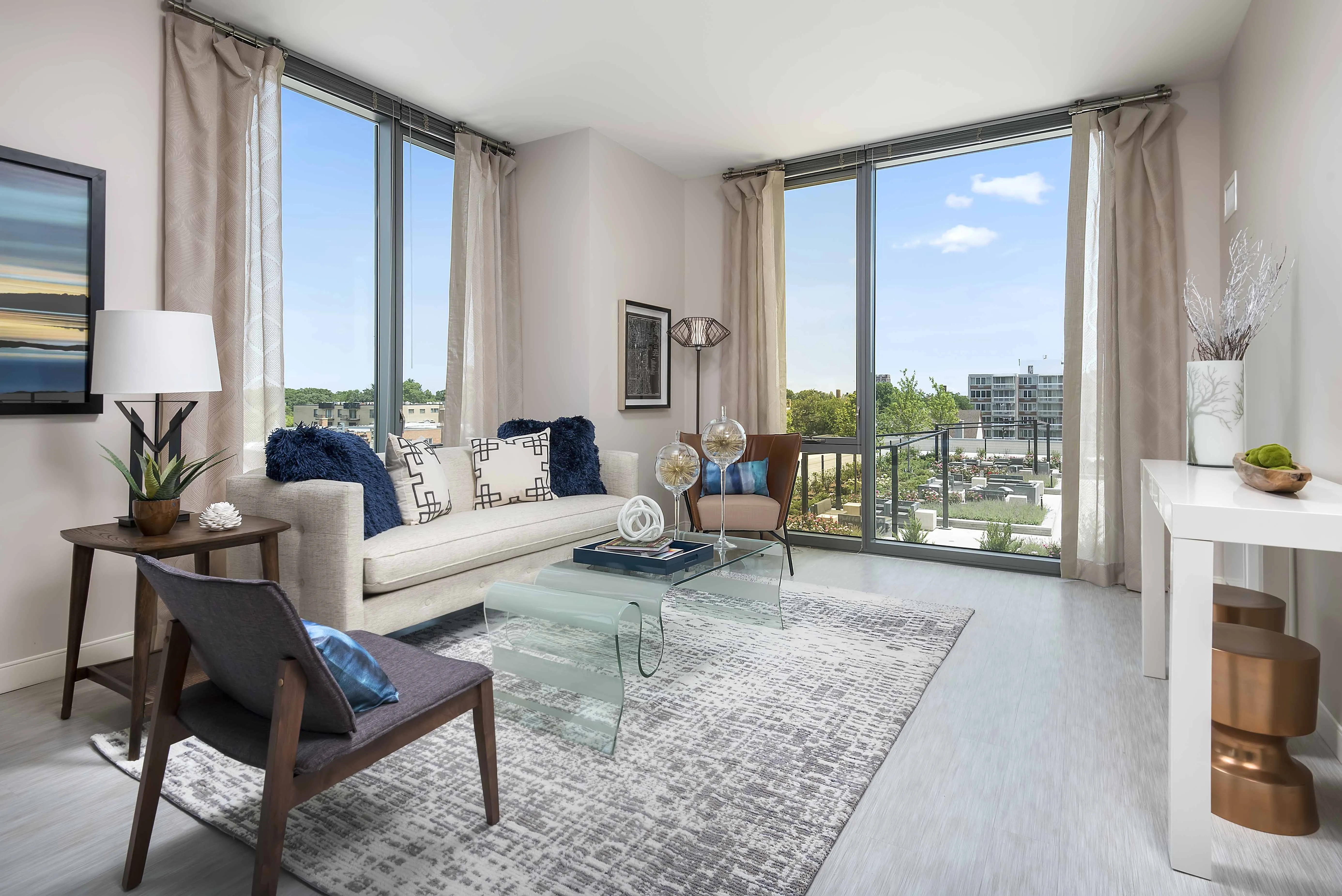 Vantage Oak Park Apartments