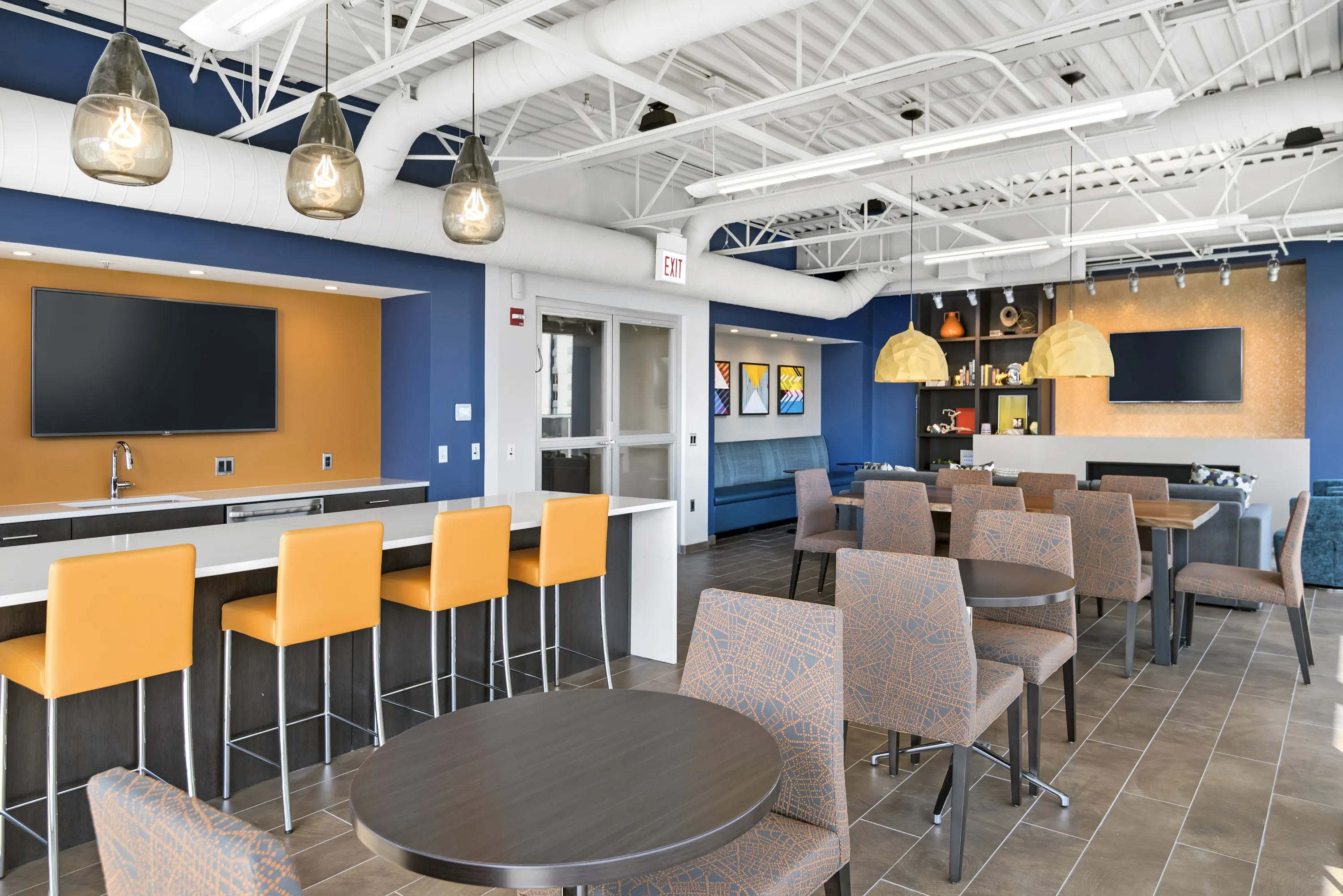 kitchen in model unit at Gateway West Loop Apartments in Chicago