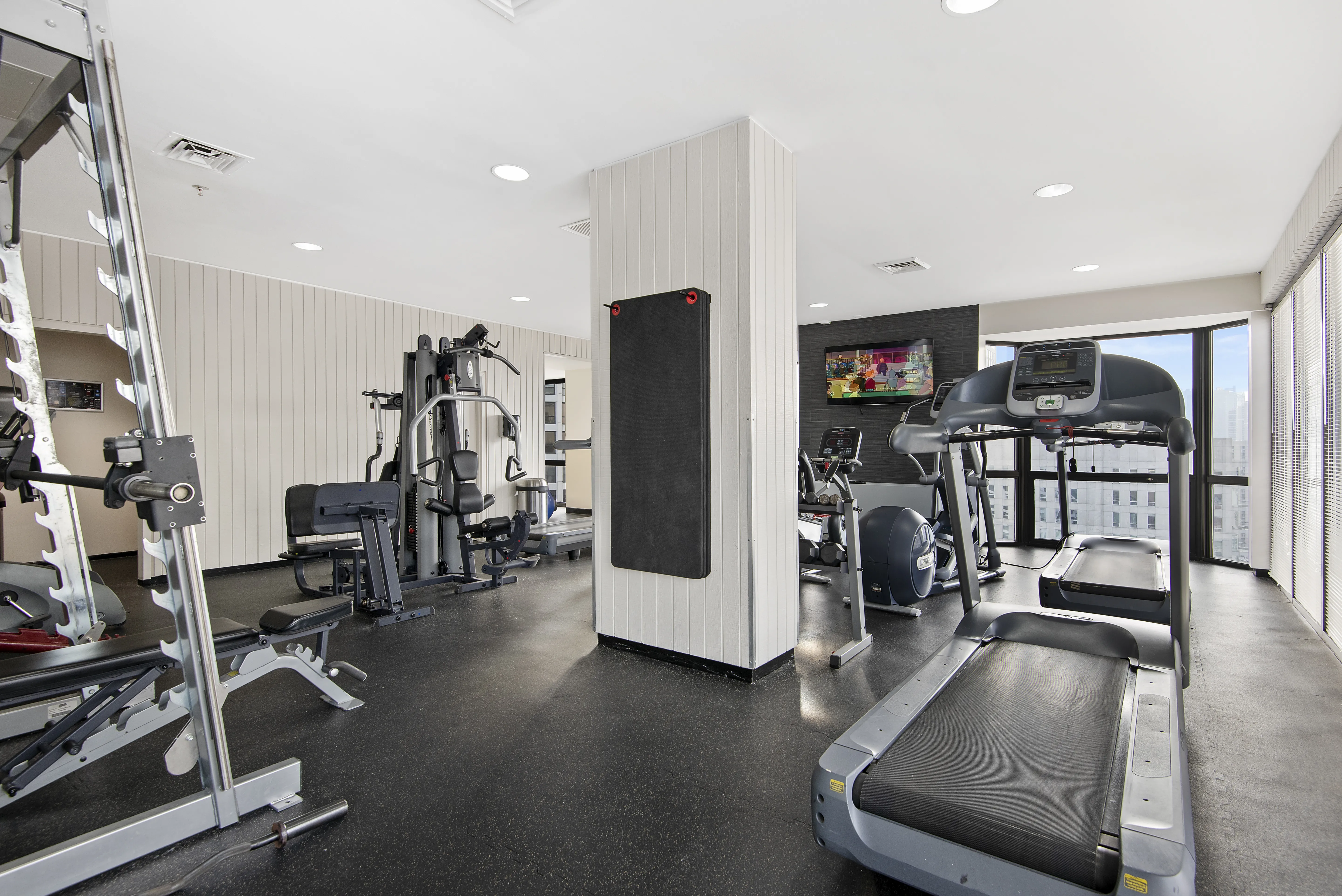 1111 N Dearborn Apartments, One Bedroom Living Room