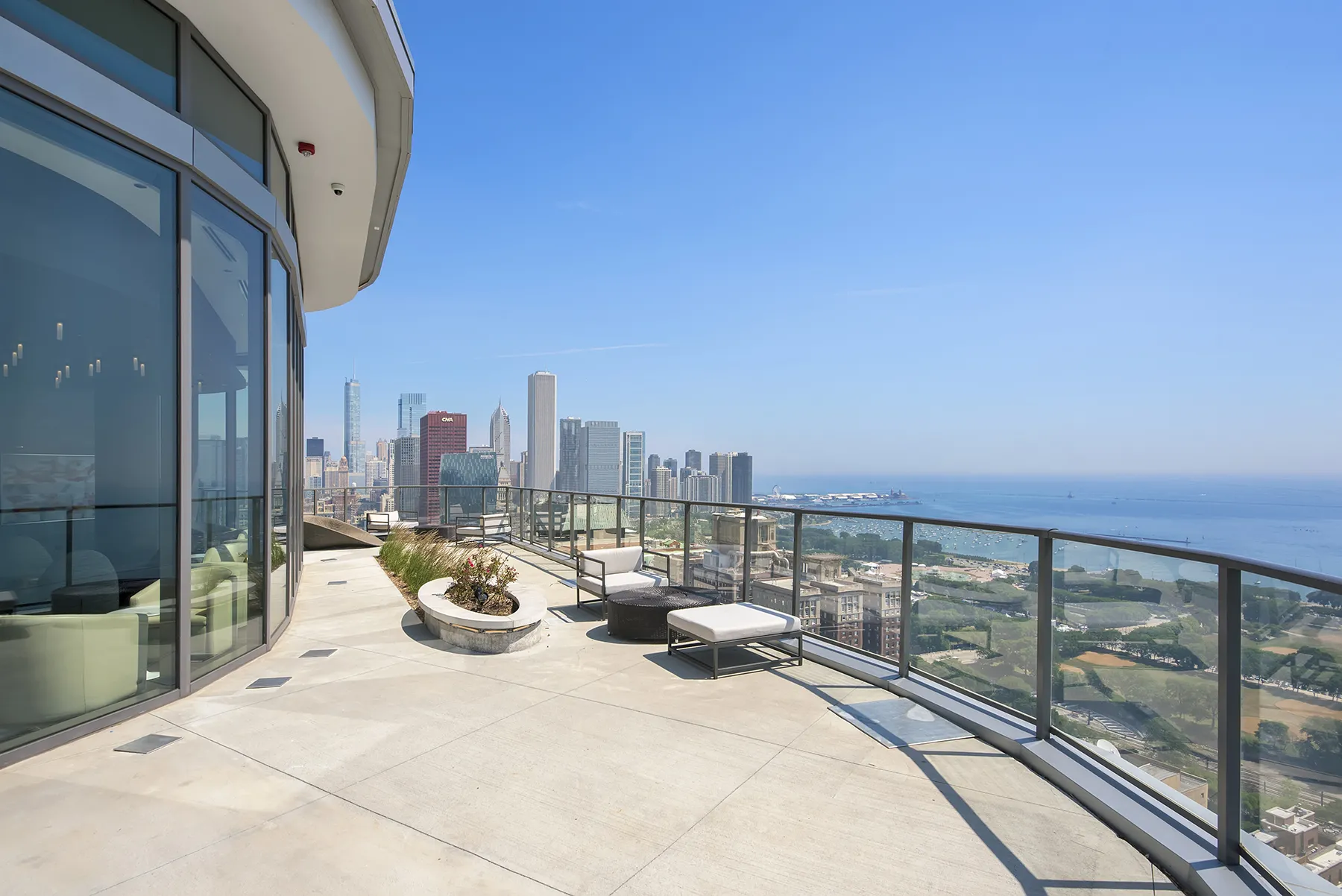 luxury kicthen and island at 1001 South State Apartments in the South Loop