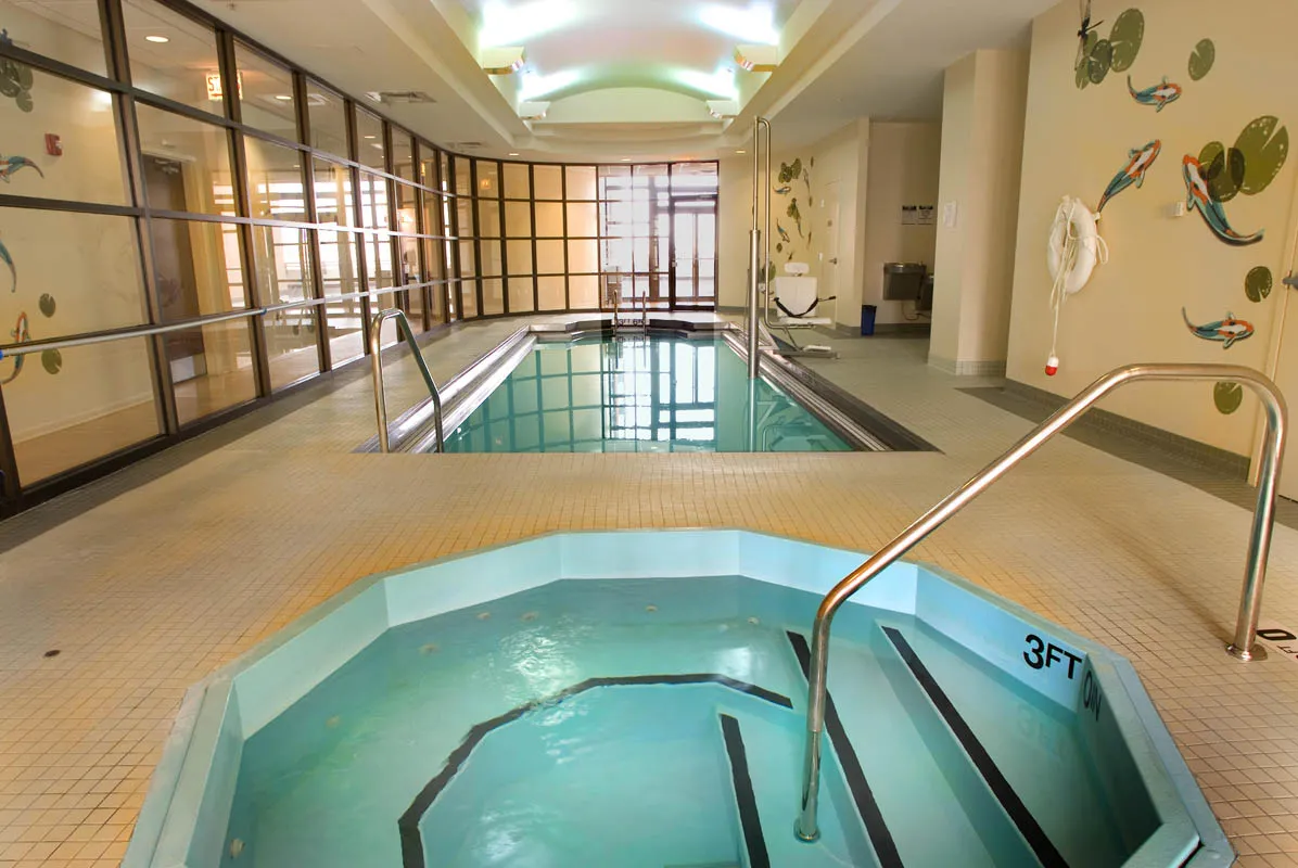 Indoor Pool and Jicuzzi at Astoria Tower Chicago Apartments