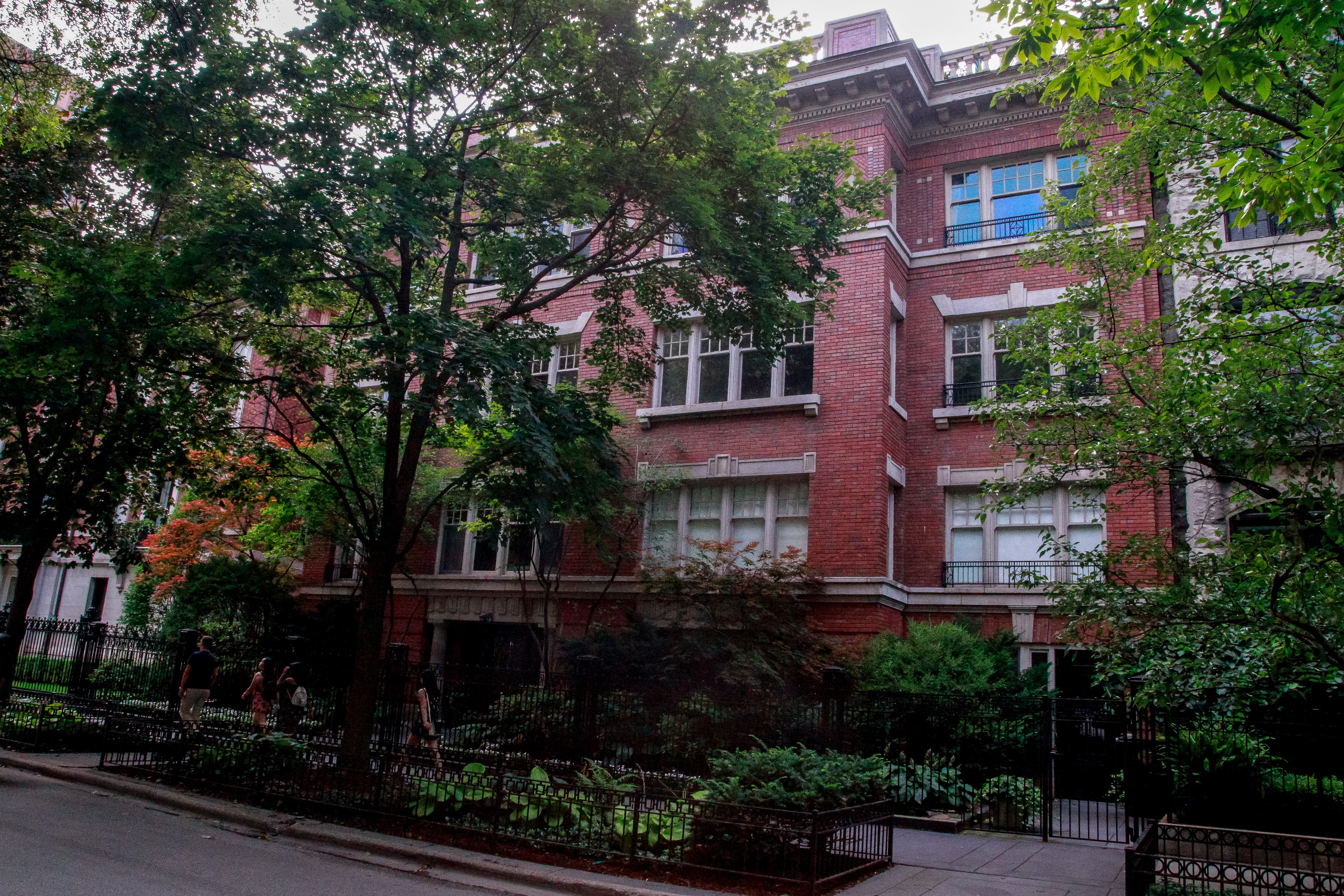 1350 N State Apartments