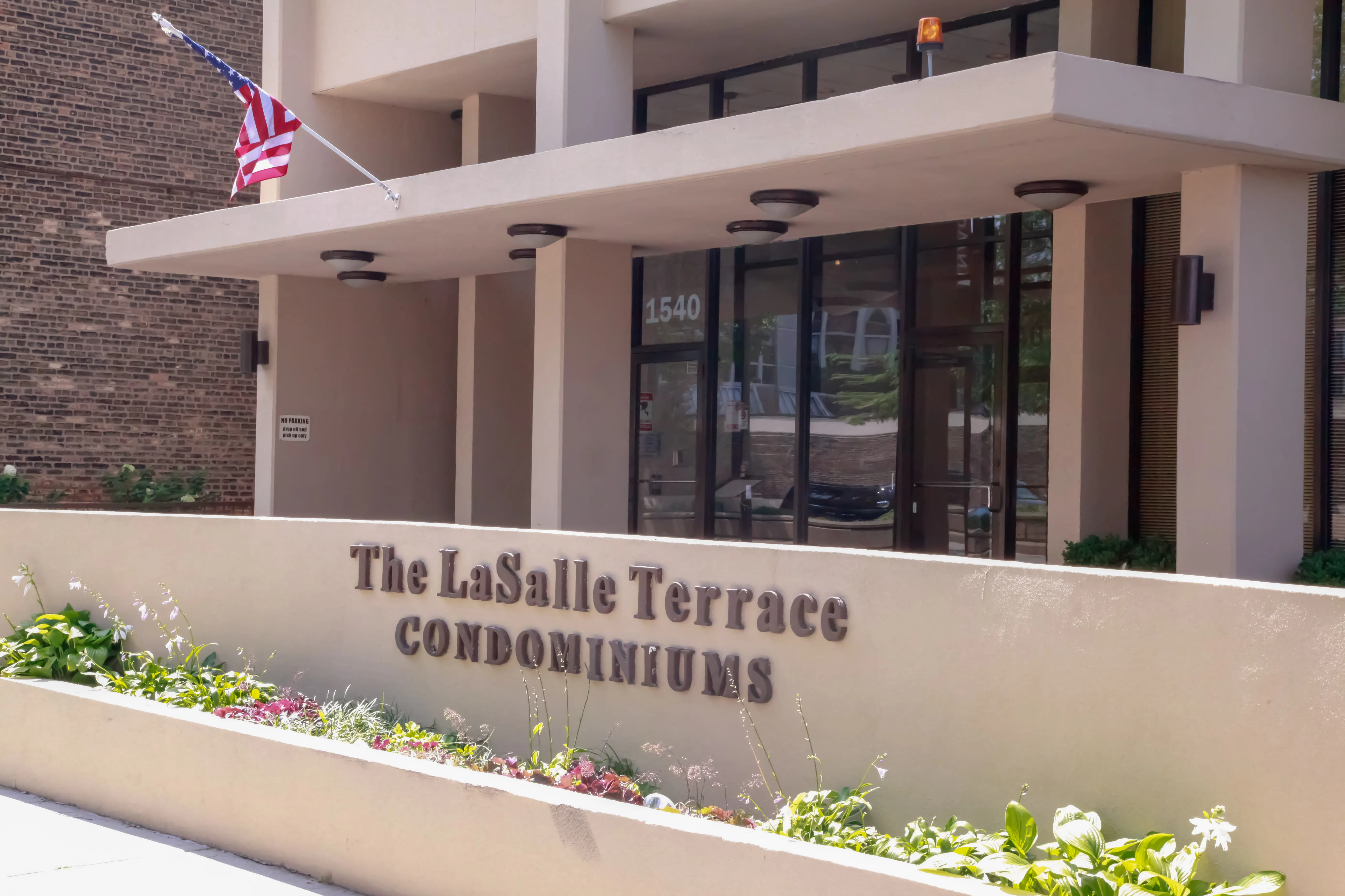LaSalle Terrace Apartments