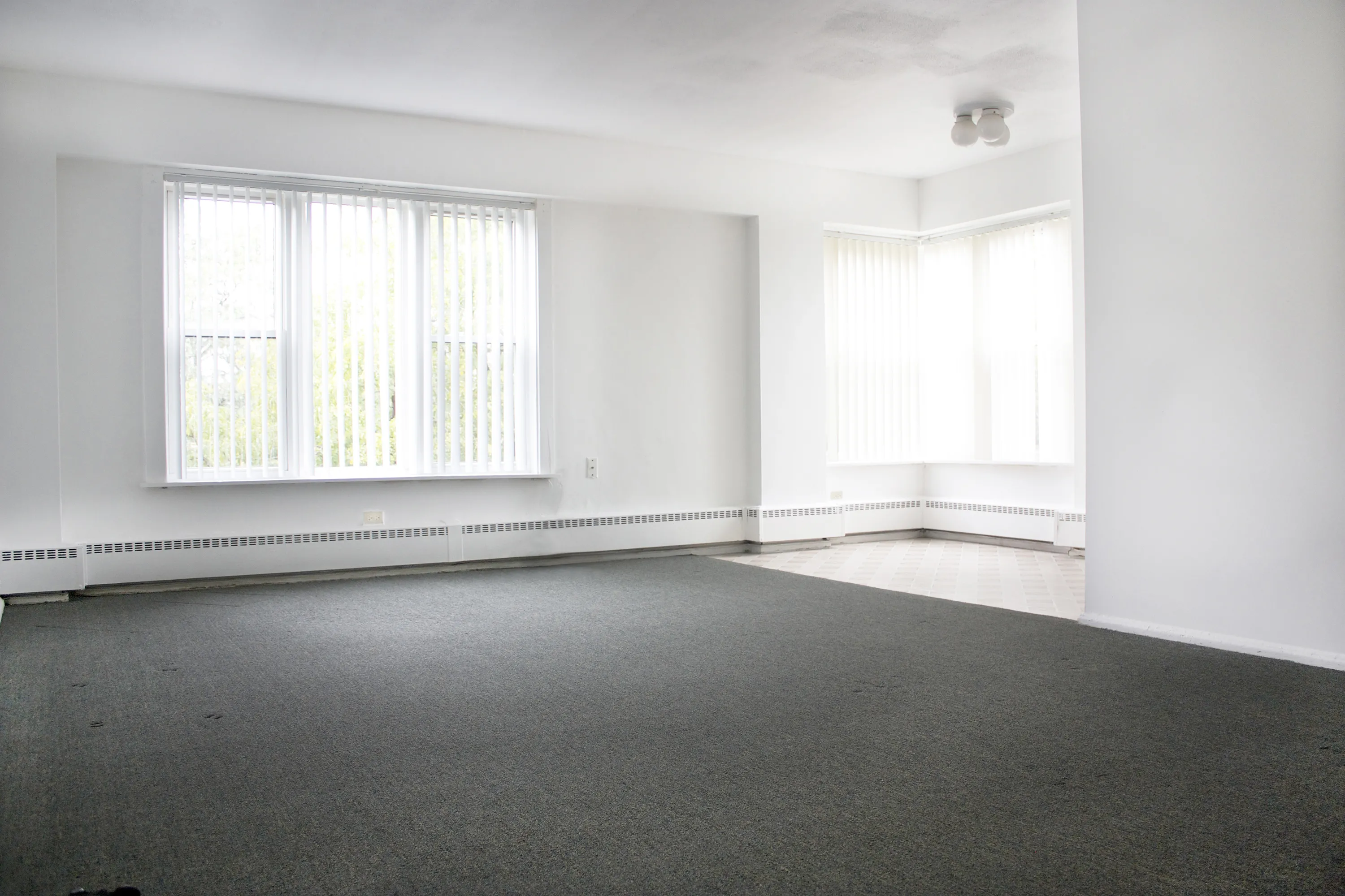 7333 Ridge Apartments