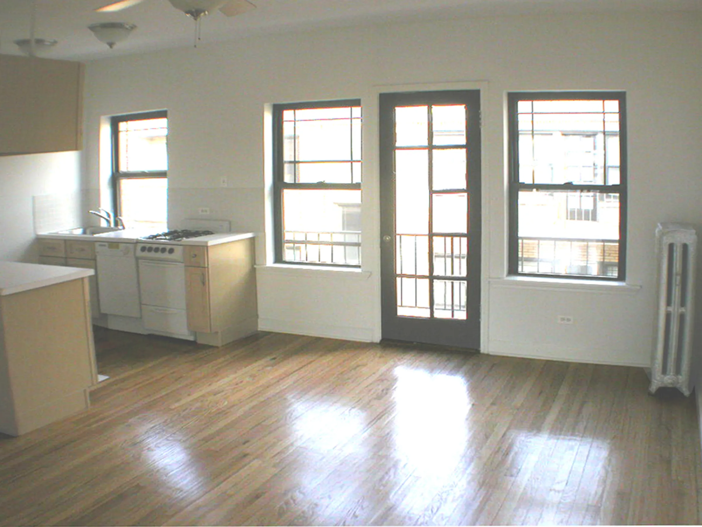 Maple Court Apartments