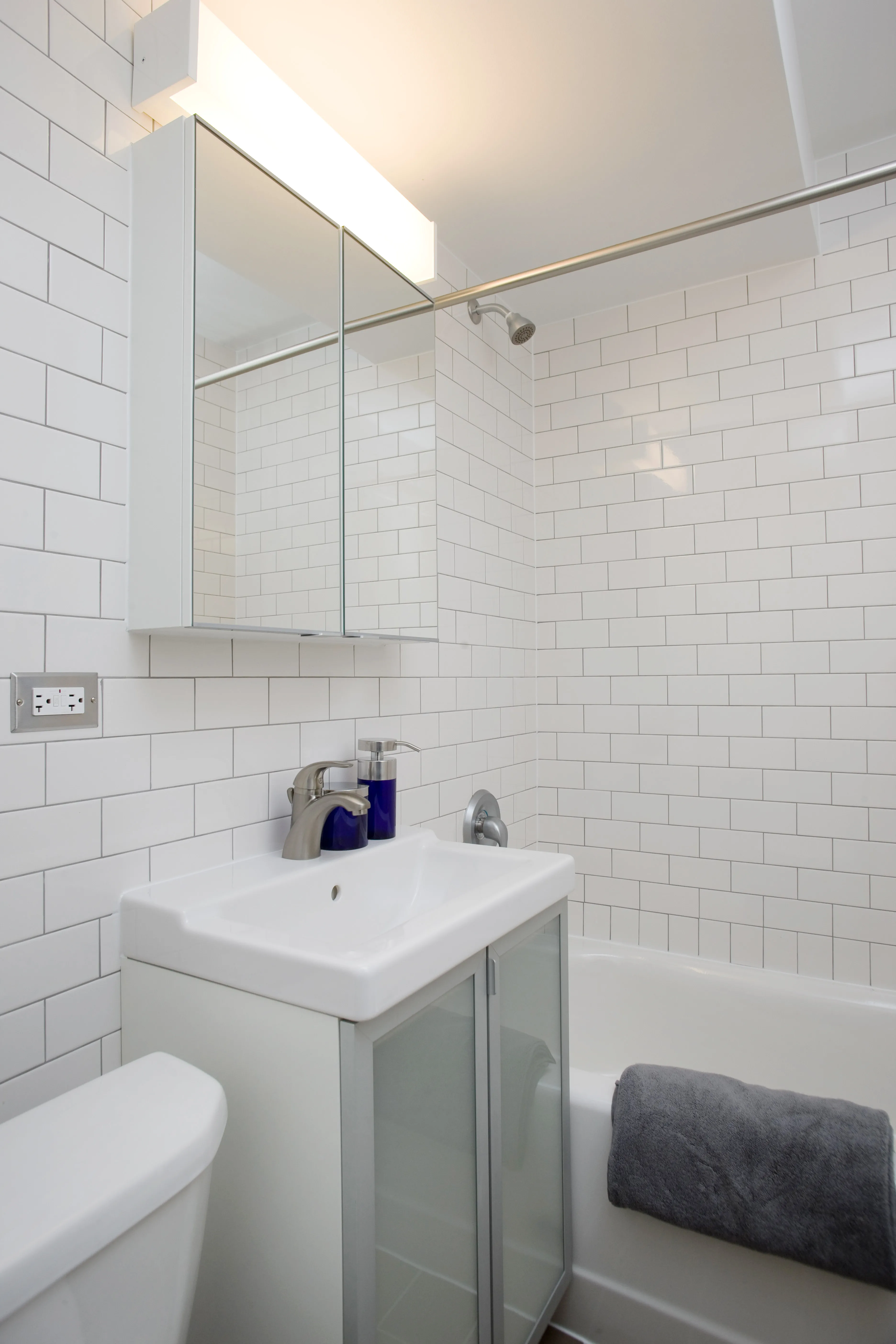 model unit at The Algonquin Apartments in Hyde Park Chicago