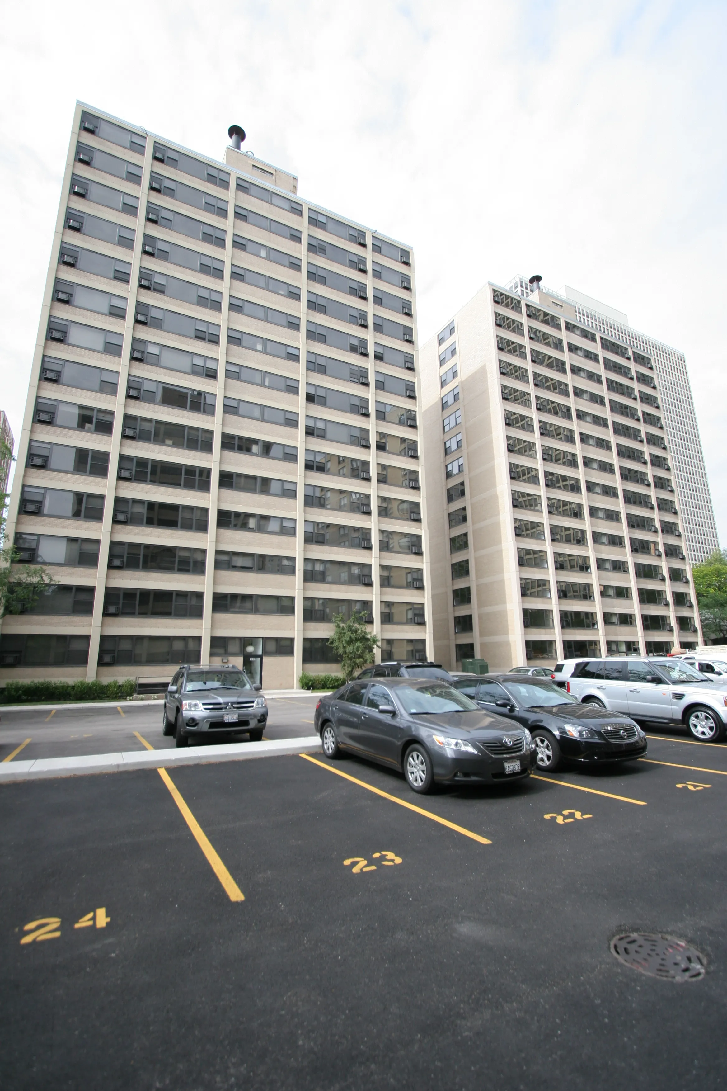 model unit at The Algonquin Apartments in Hyde Park Chicago