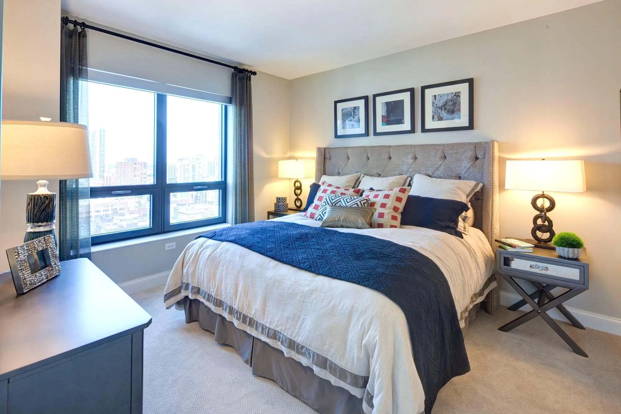 AMLI River North Apartments in Chicago