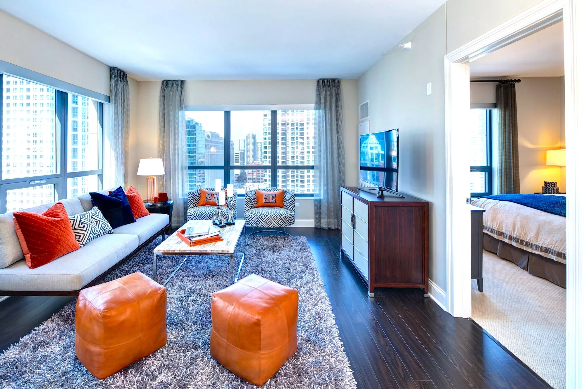 AMLI River North Apartments in Chicago