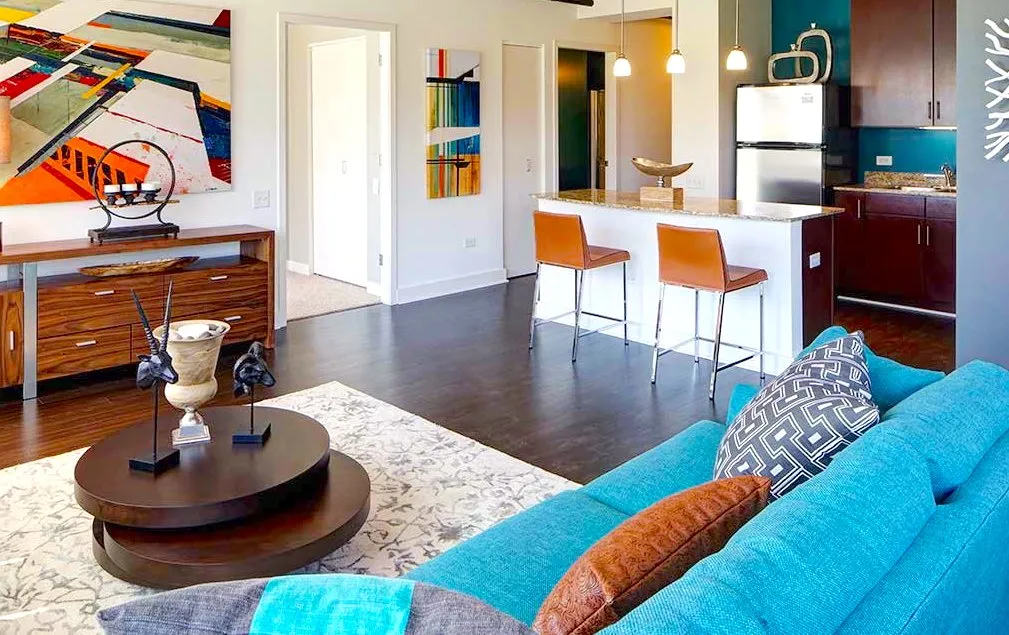 AMLI 900 Apartments in the South Loop Chicago