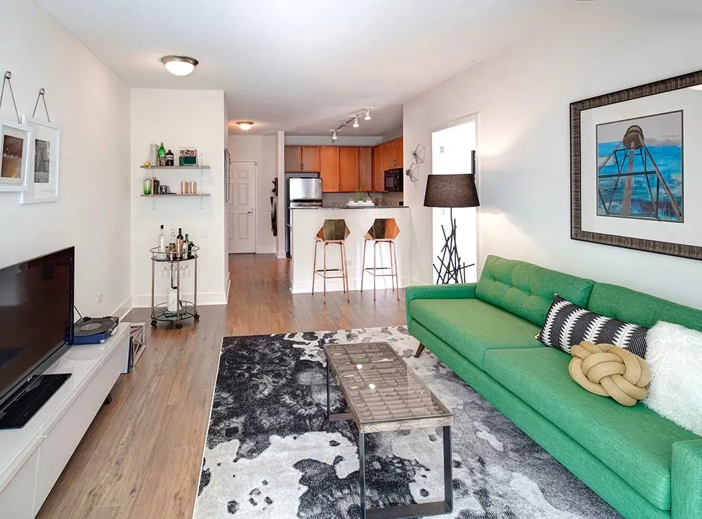 AMLI 900 Apartments in the South Loop Chicago