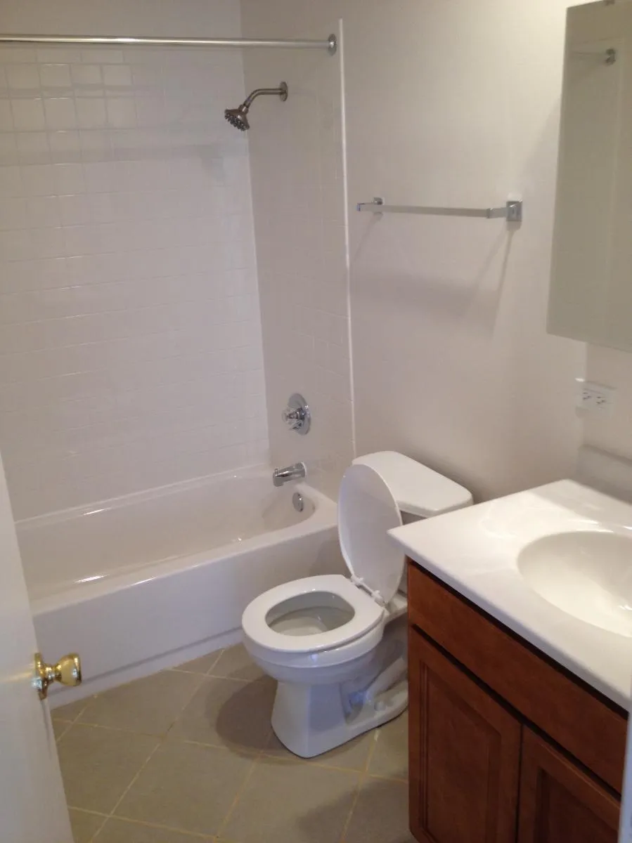 2201 Ridge Apartments