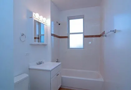 3428 W PARKER AVE 60647-3428 W Parker-Chicago-IL