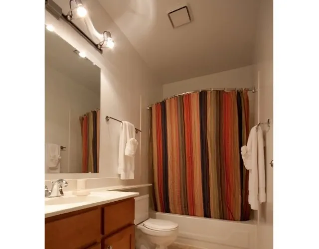 Oak Park City Apartments