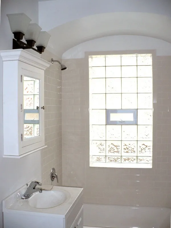 4510-18 N Paulina Apartments