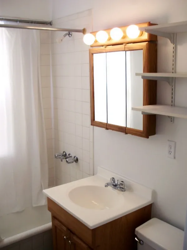 3536-3544 N Racine Apartments