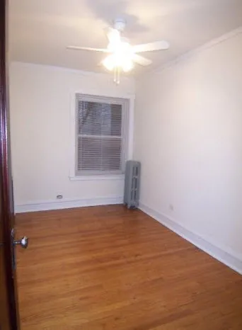 4542 N Maplewood Apartments