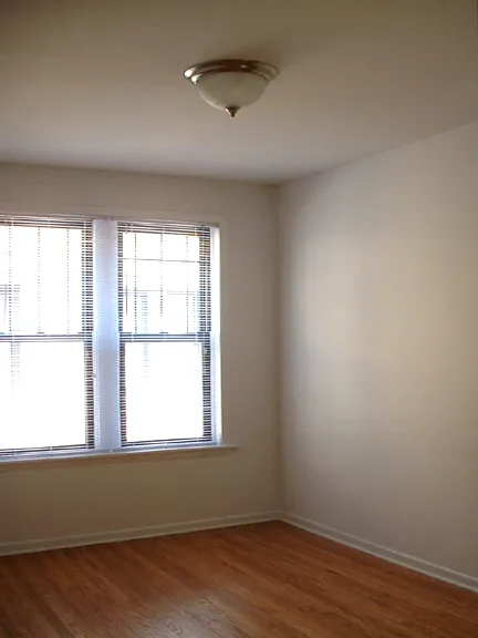 Woodlawn Court Apartments