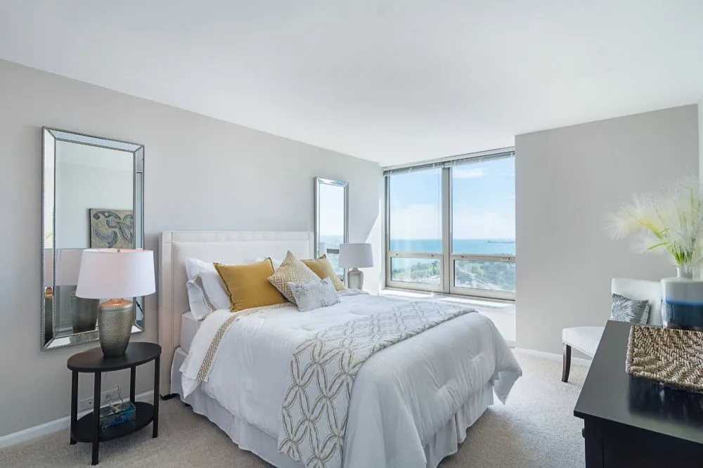 King sized bedrooms