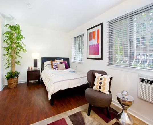 kitchen at Reside at 2727 Apartments in Lincoln Park Chicago