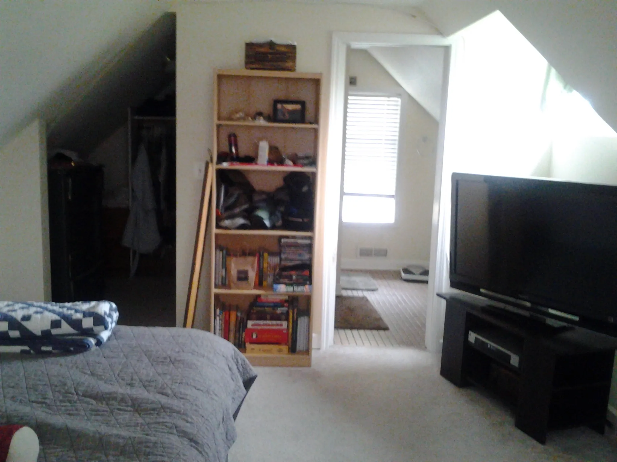 KITCHEN, FACING LIVING ROOM