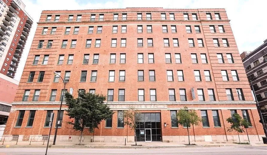 Carriage House Loft Apartments