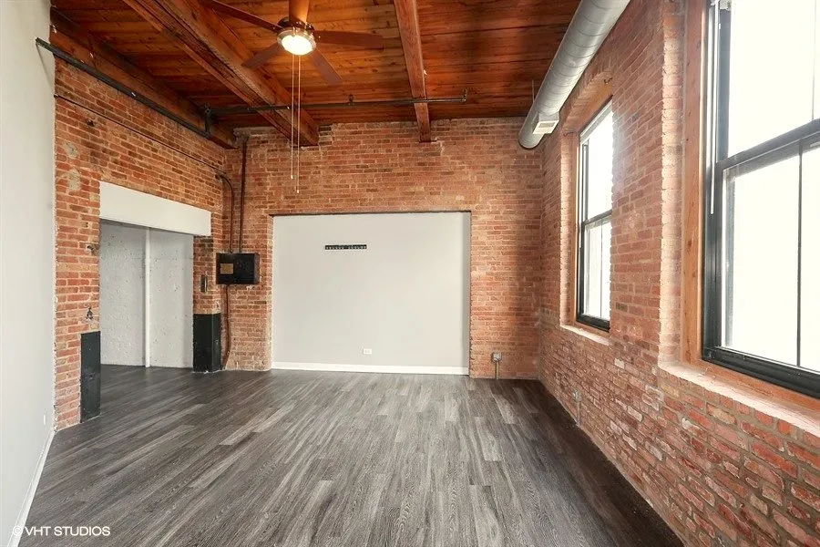 Carriage House Loft Apartments
