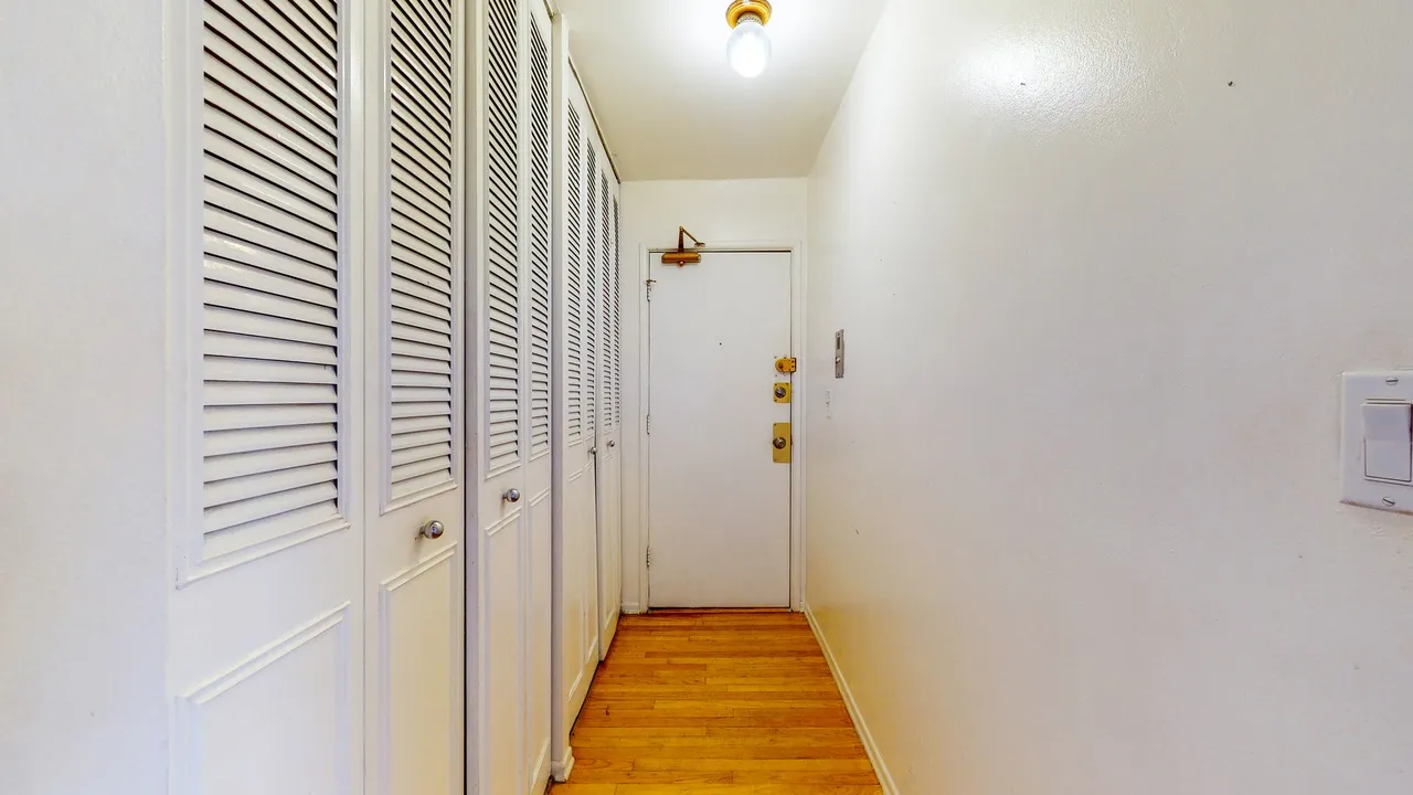 426 W BARRY AVE 60657-unit#503-Chicago-IL