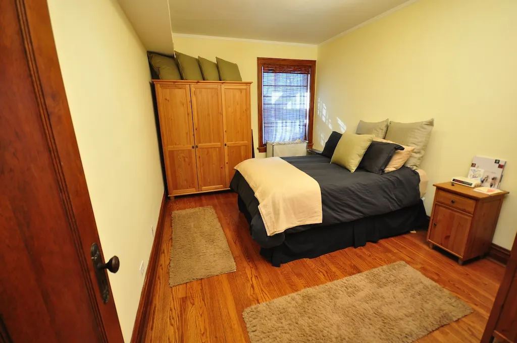 4132 N MOZART ST 60618-Mozart by the Park Apartments-unit#02-Chicago-IL