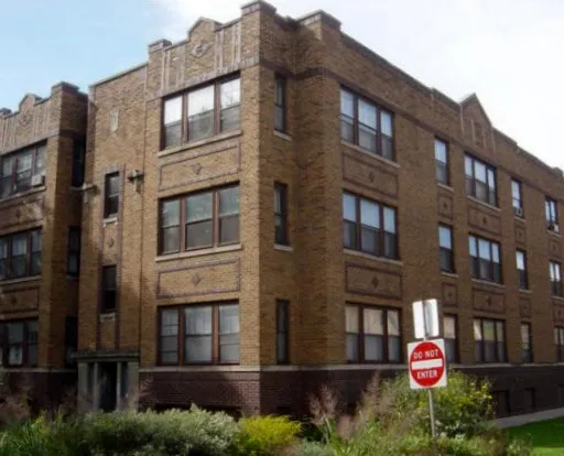 2207-09 W Byron / 3856-58 N Leavitt Apartments