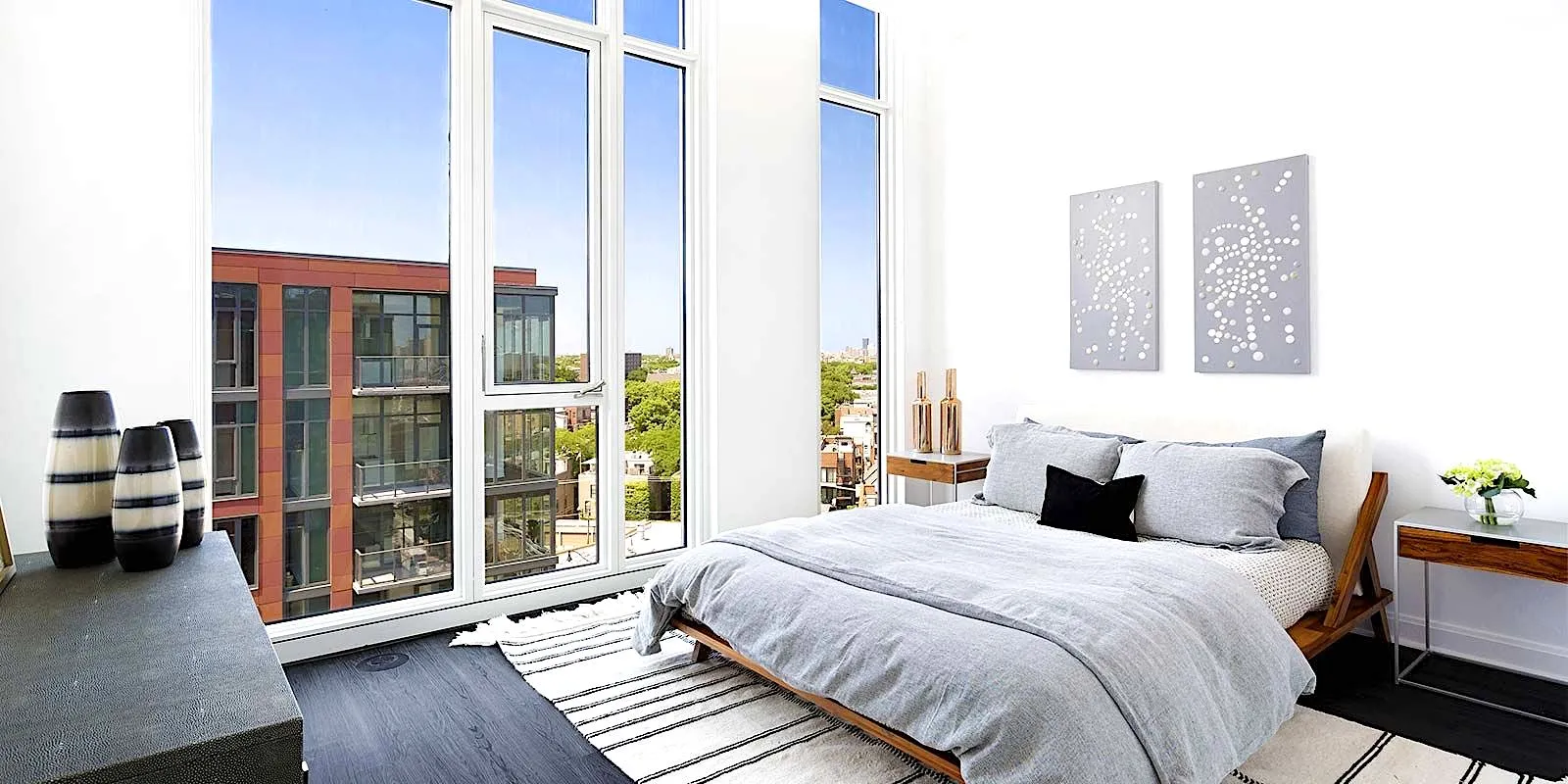 Elevate Lincoln Park Apartments