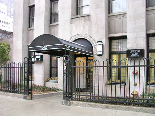 vintage exterior of Canterbury Court Apartments in the Gold Coast Chicago