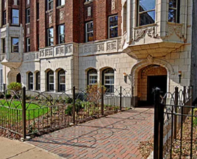 exterior of Silver Cloud Apartments at 5346 S Cornell Ave in Hyde Park