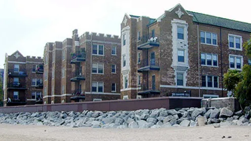 view from beach of Lake Michigan at 1029-1051 West North Shore Apartments 