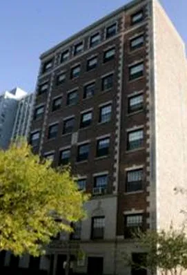 Tree lined street view of 735 West Junior Terrace Apartments in Chicago