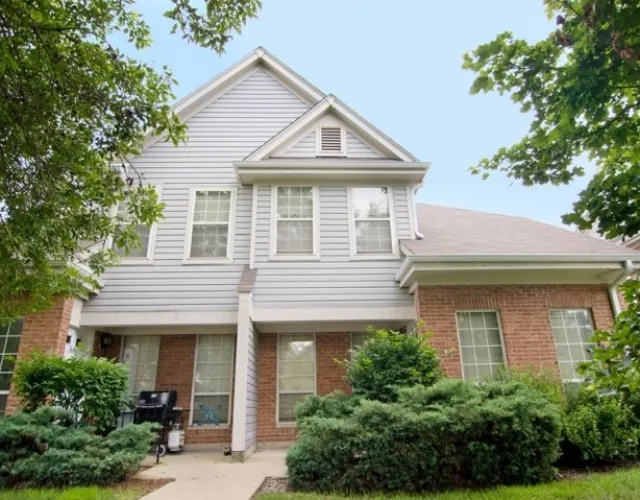 1533  BALDWIN CT 60090-Village Green at Arlington Club-WHEELING-IL