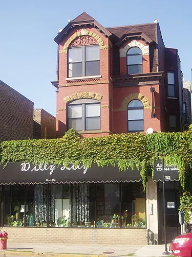 742 West Fullerton Apartments