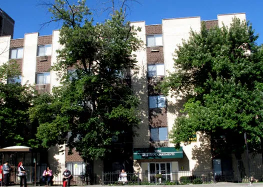 exterior with trees at 5250 N Sheridan Apartments in Chicago