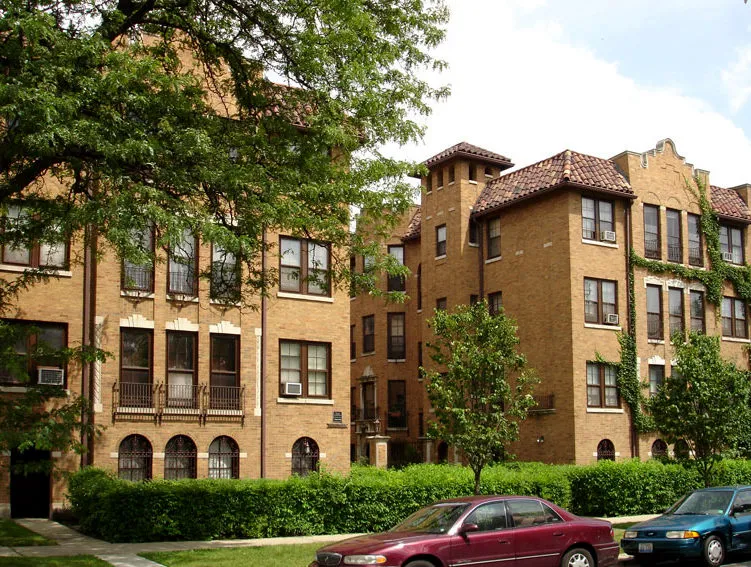 4715-4723 N Winchester Apartments