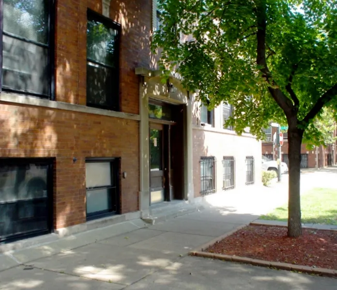 2440-2442 North Racine Apartments