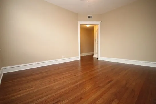 3156 West Diversey Apartments 