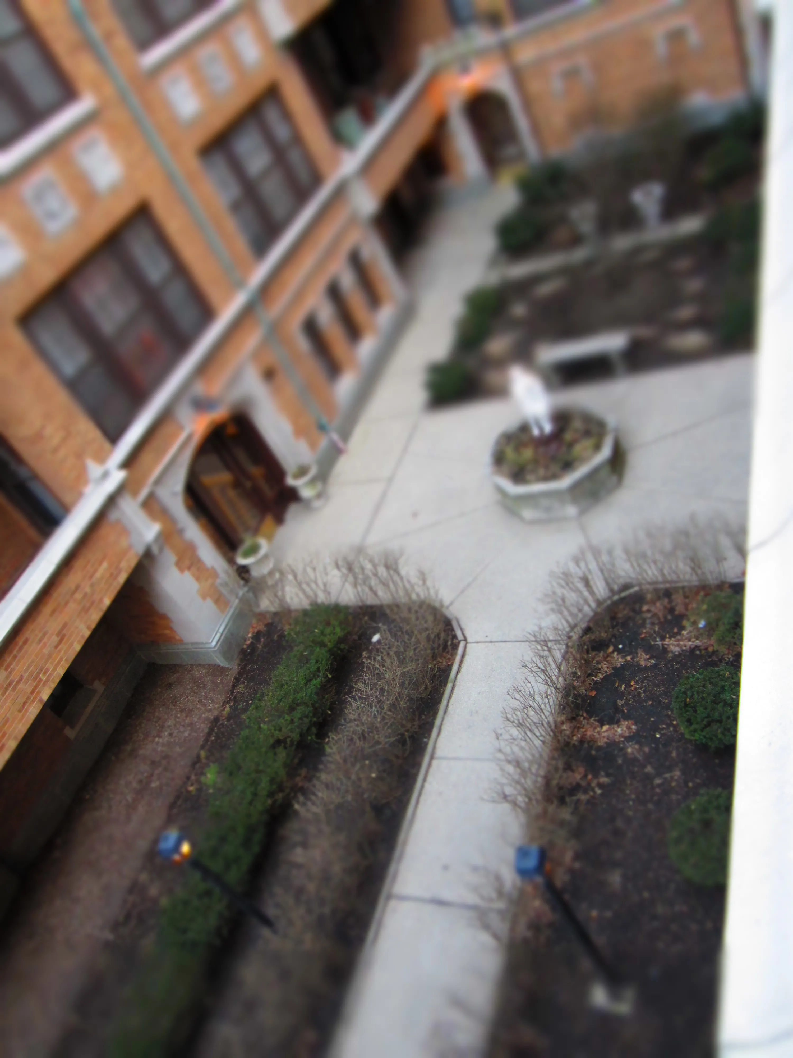 1333 #2N balcony courtyard view