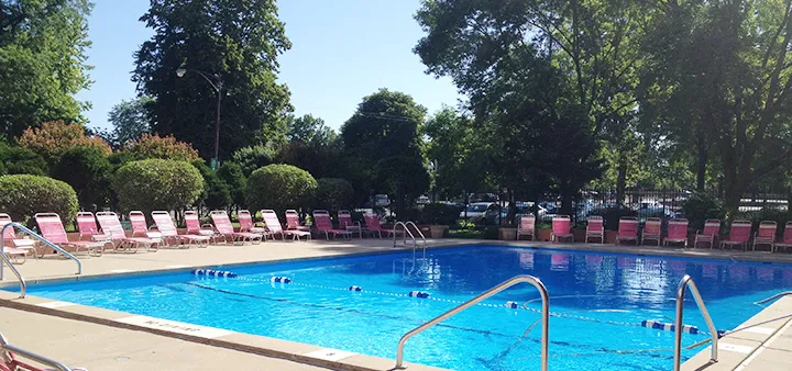 exteior brick outside at The Flamingo Apartments in Hyde Park Chicago