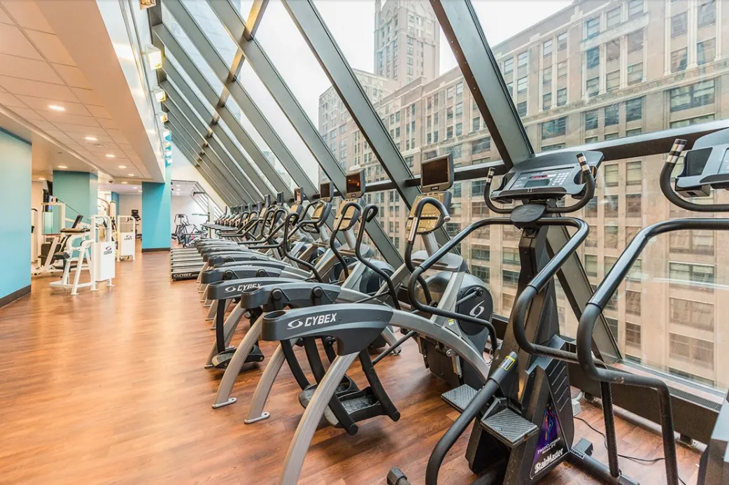 Fitness Center Gym at Axis Apartments Chicago in Streeterv